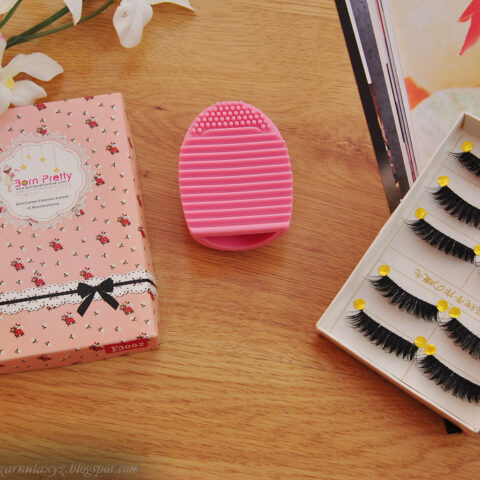 Kan Du Genbruge Falske Øjenvipper? Hold Dem Rene!