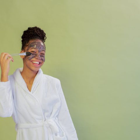 Kom af med den hårde hud. De vidunderlige og duftende DIY-scrubs.